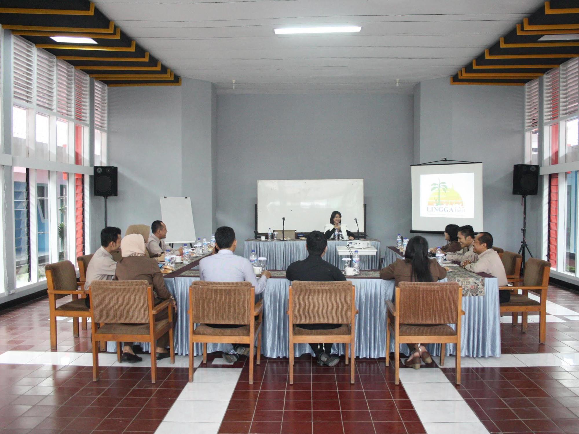 Lingga Guest House Jayagiri 伦邦 外观 照片